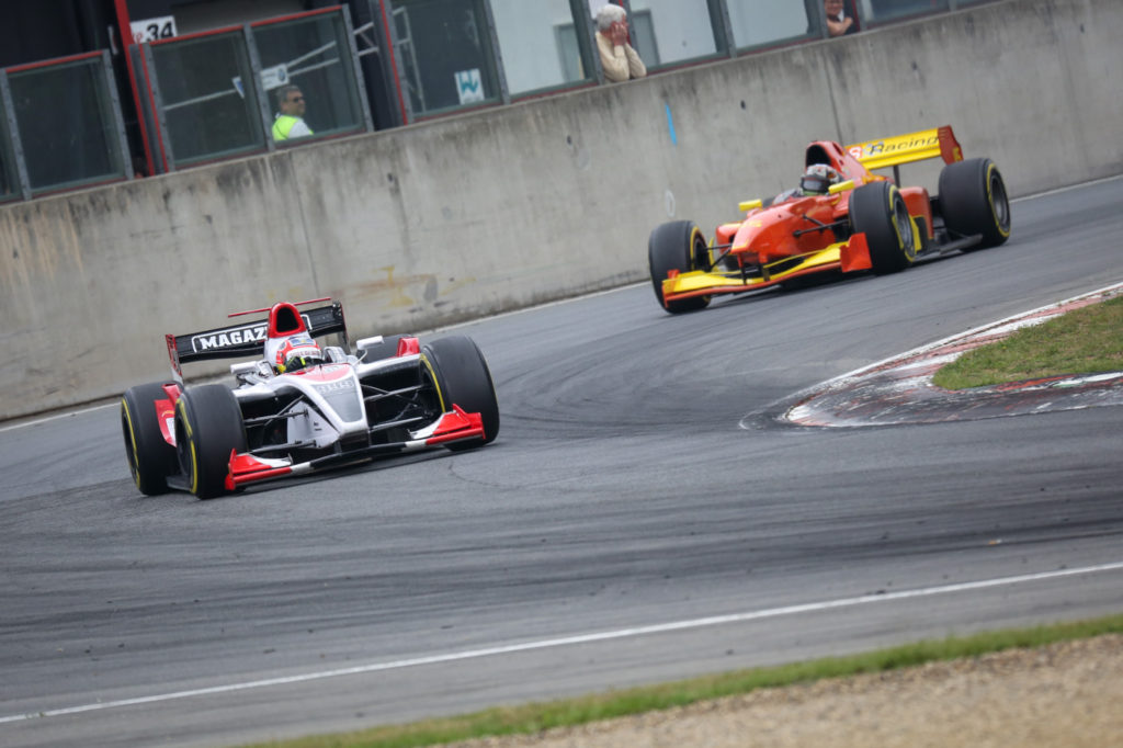 De Plano (l.) and Raghunathan (r.) chasing the track at Zolder 2017.